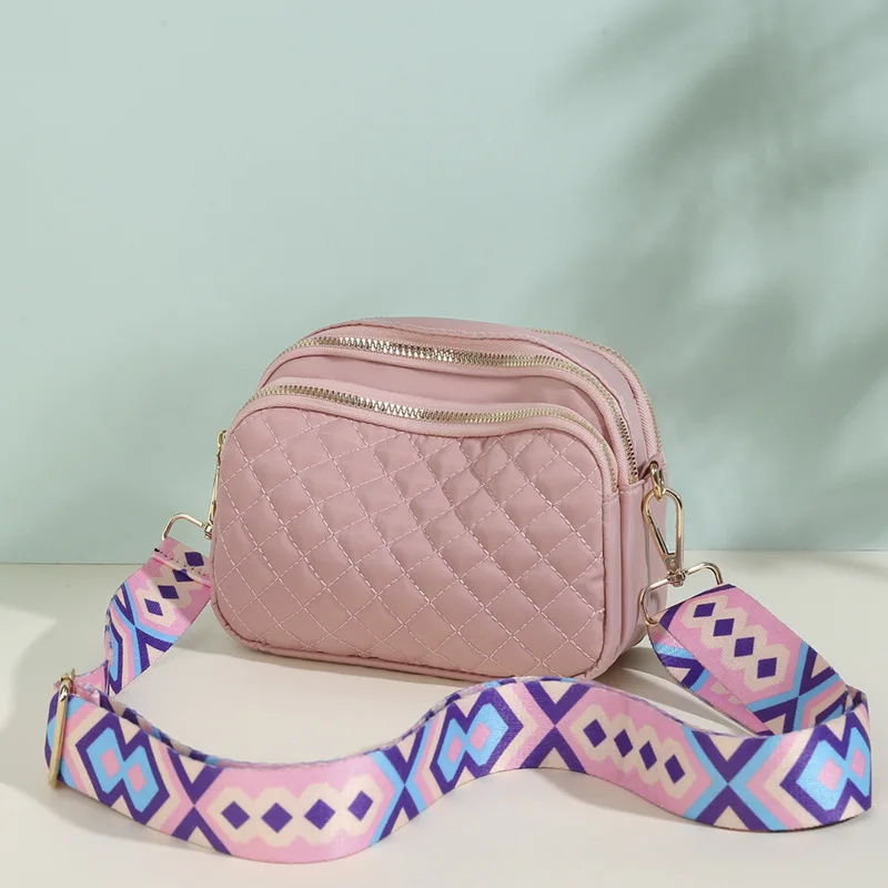 High Quality Oxford Cloth Women's New Single Shoulder Bag Simple Embroidered Line Lingge Shell Bags Large Capacity Wide Shoulder
High Quality Oxford Cloth Women's New Single Shoulder Bag Simple Embroidered Line Lingge Shell Bags Large Capacity Wide Shoulder