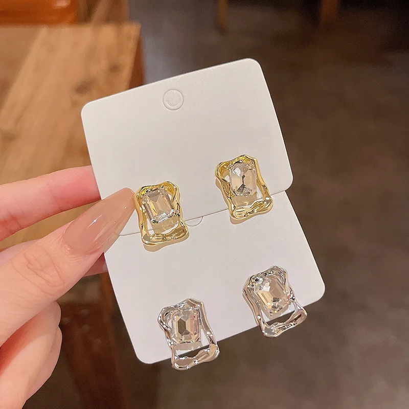 Shiny Gold Geometric Cubic Zircon Crystal Stone Stud Earring for Women OL Korean Stud Jewelry 
Shiny Gold Geometric Cubic Zircon Crystal Stone Stud Earring for Women OL Korean Stud Jewelry
