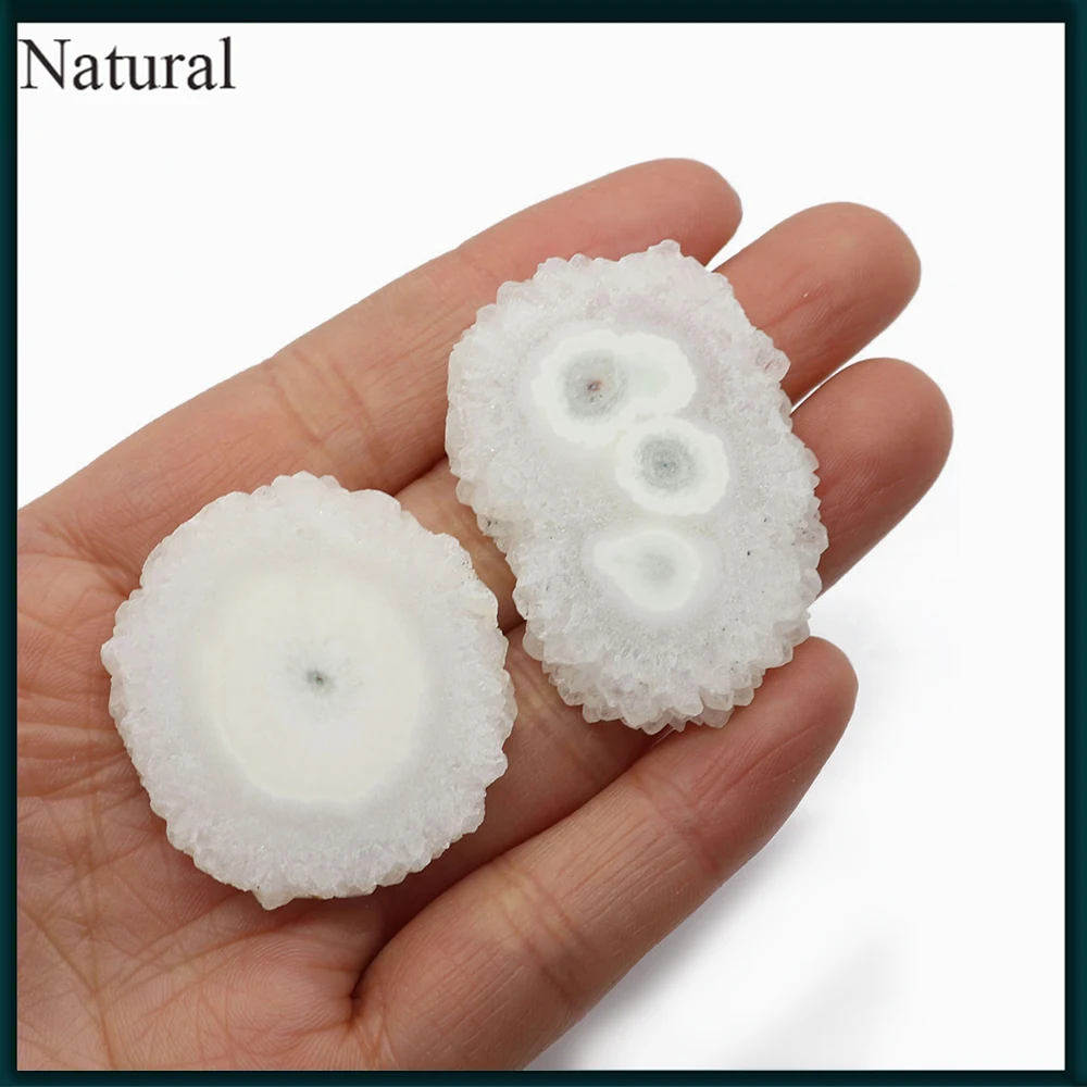 1pcs Natural Stone Crystal Raw Stone Pendant Aperture Free Pendant Jewelry Couple Creative DIY Necklace Earring Jewelry 25-50mm
1pcs Natural Stone Crystal Raw Stone Pendant Aperture Free Pendant Jewelry Couple Creative DIY Necklace Earring Jewelry 25-50mm