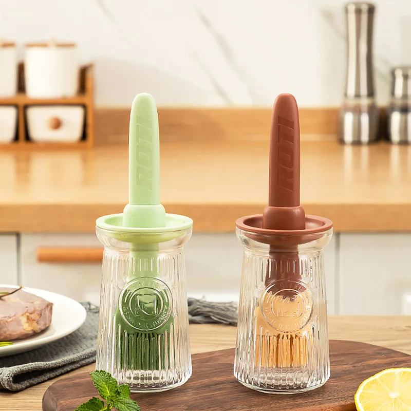 Silicone Oil Brush Temperature Resistant Olive Oil Bottle for BBQ Grilling and Baking Pancake, Barbecue Cooking Kitchen Gadget 
Silicone Oil Brush Temperature Resistant Olive Oil Bottle for BBQ Grilling and Baking Pancake, Barbecue Cooking Kitchen Gadget