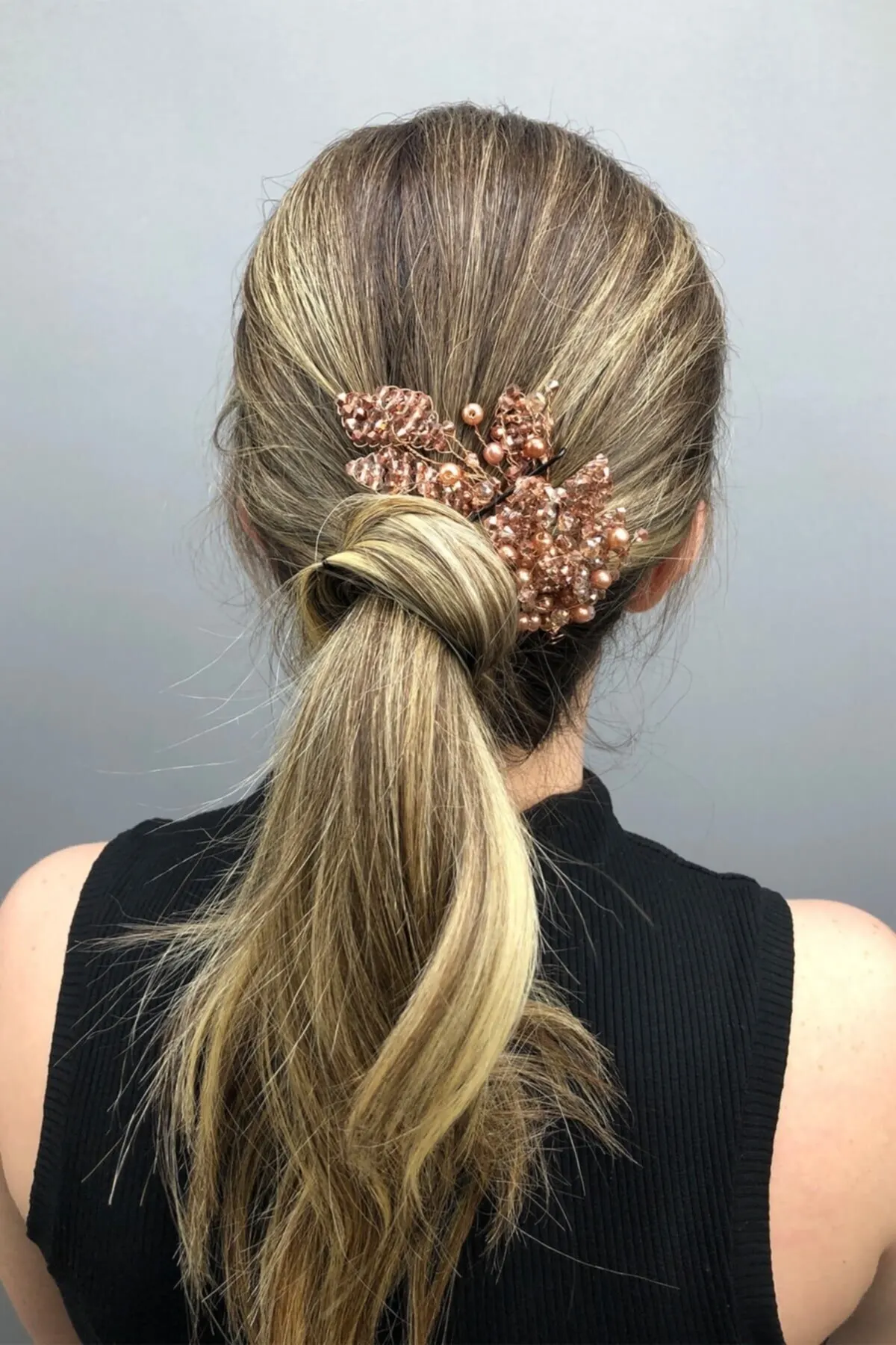 Bridal Accessories Rose Leaf Pattern Crystal And Pearls Bridal Hair Accessory Wedding Handmade For Bride And Bridesmaids
Bridal Accessories Rose Leaf Pattern Crystal And Pearls Bridal Hair Accessory Wedding Handmade For Bride And Bridesmaids
