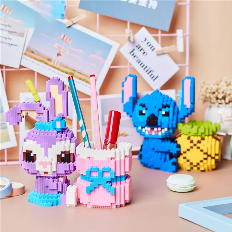 Disney Anime Series Kawaii Stitch Star Dew Puzzle Building Block Toy Desktop Pen Holder
Disney Anime Series Kawaii Stitch Star Dew Puzzle Building Block Toy Desktop Pen Holder