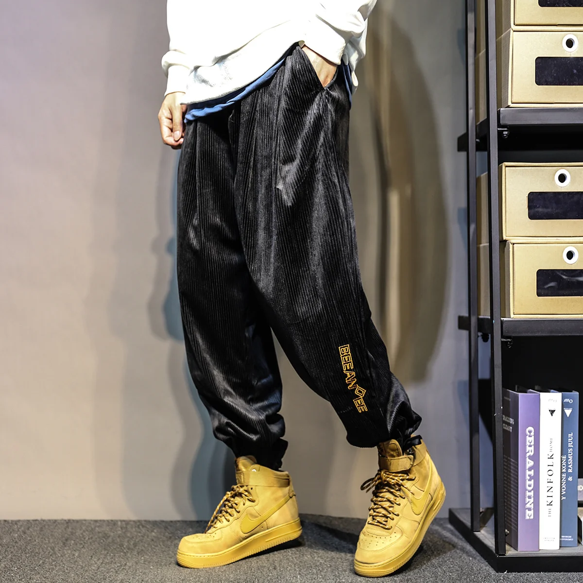 Japanese Loose Men's Light Luxury Sports Corduroy Casual Pants Sweatpants Trendy All-Match Hip Hop Harem Drawstring Jogger Pants
Japanese Loose Men's Light Luxury Sports Corduroy Casual Pants Sweatpants Trendy All-Match Hip Hop Harem Drawstring Jogger Pants