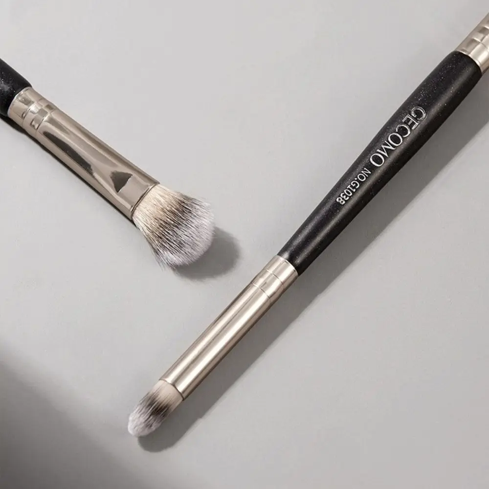 1 Pack Professional High Quality Double Head Portable Beauty Eyeshadow Brush Soft Hair No Powder Natural Smudge Eye Makeup Tool
1 Pack Professional High Quality Double Head Portable Beauty Eyeshadow Brush Soft Hair No Powder Natural Smudge Eye Makeup Tool