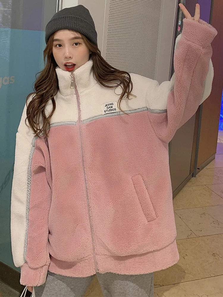Флисовые куртки для женщин, осенне-зимнее пальто из искусственного меха, Женская милая модная теплая плюшевая верхняя одежда, Женская Повседневная Свободная куртка из овечьей шерсти
Флисовые куртки для женщин, осенне-зимнее пальто из искусственного меха, Женская милая модная теплая плюшевая верхняя одежда, Женская Повседневная Свободная куртка из овечьей шерсти