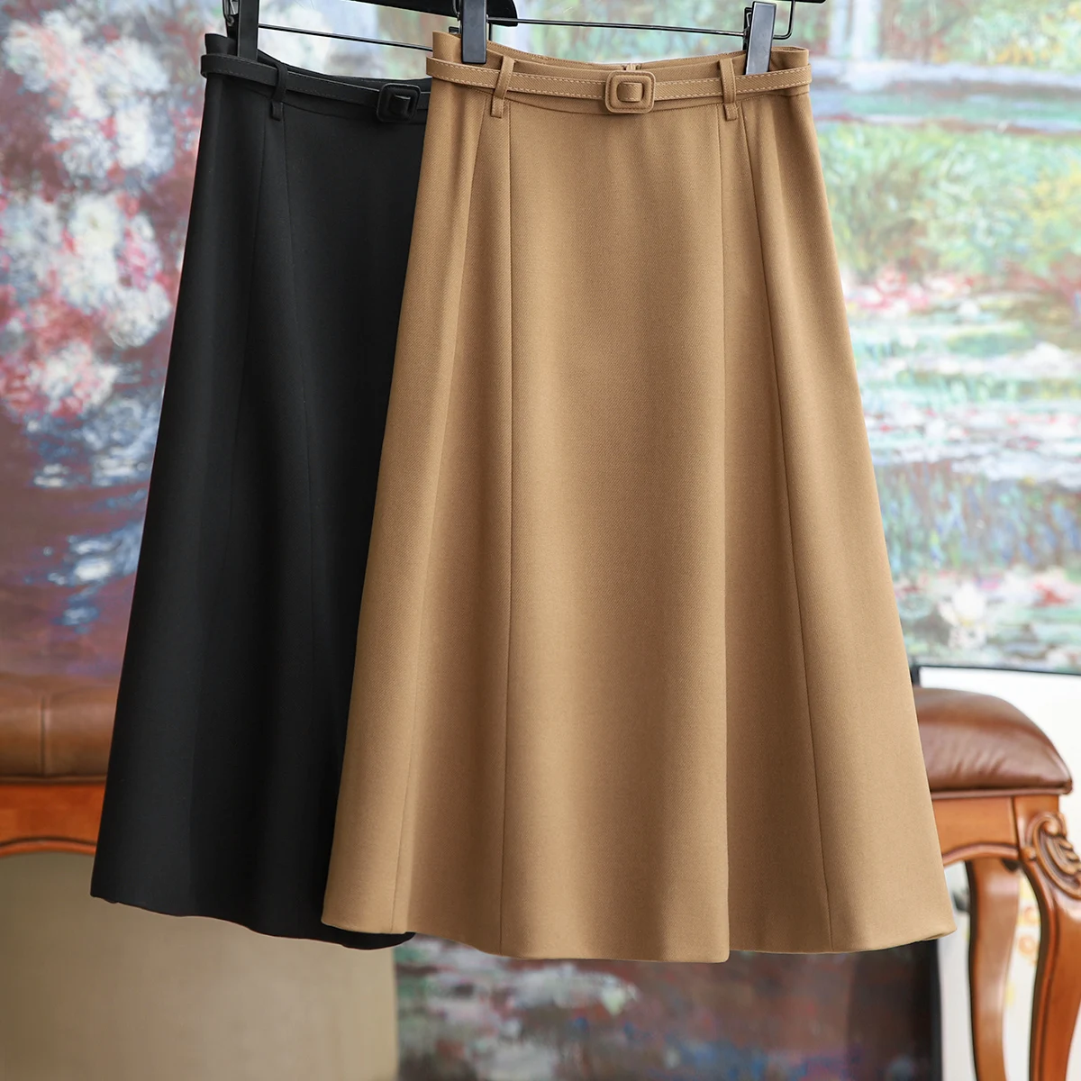 Универсальная трапециевидная юбка средней длины на осень и зиму с завышенной талией, повседневная однотонная длинная трапециевидная юбка с поясом, 2023
Универсальная трапециевидная юбка средней длины на осень и зиму с завышенной талией, повседневная однотонная длинная трапециевидная юбка с поясом, 2023