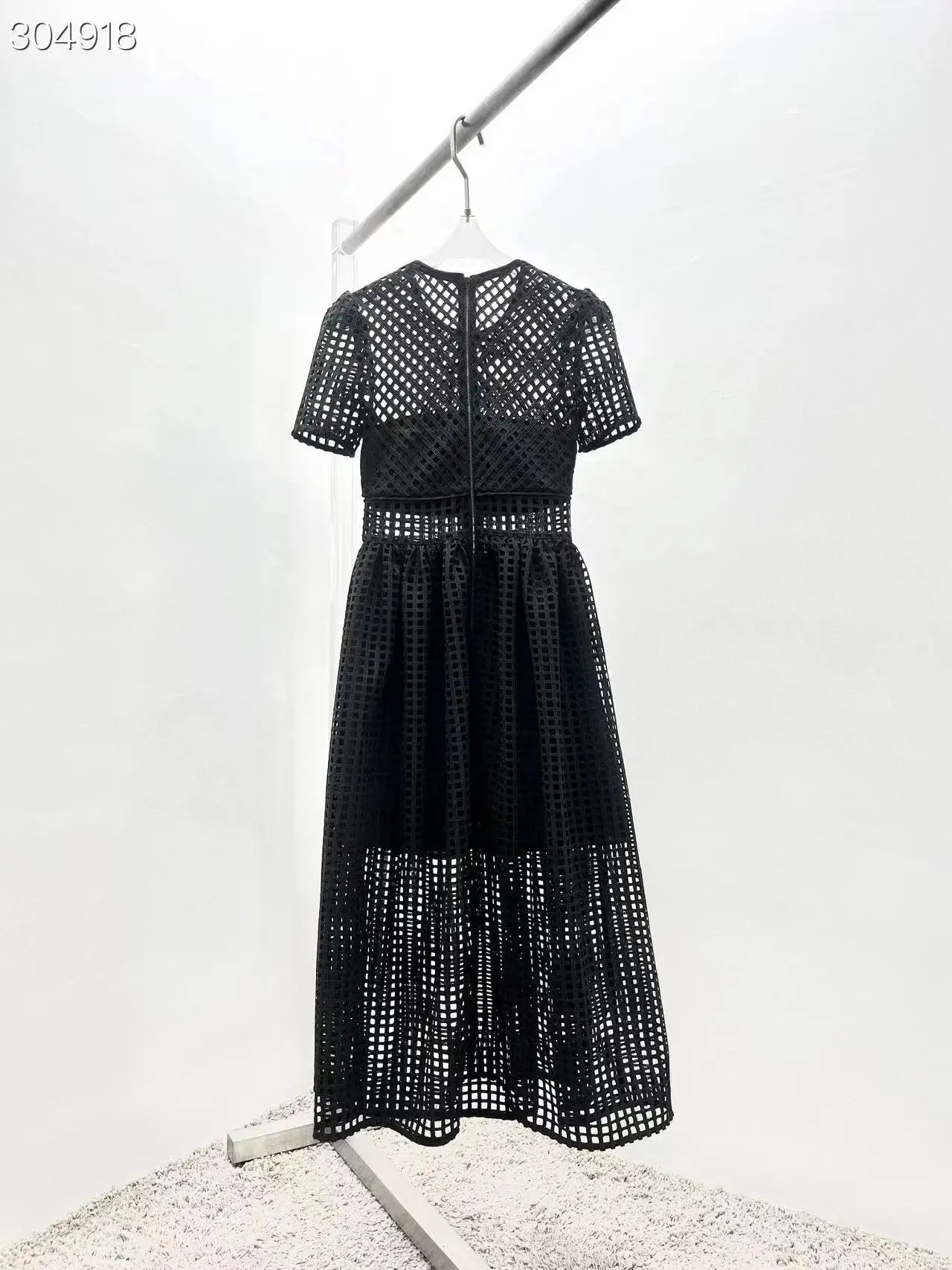2023 Spring Summer Newest Fashion Runway Long Dress Women's Solid Black Hollow Out Designer Top Holiday Slim Dress
2023 Spring Summer Newest Fashion Runway Long Dress Women's Solid Black Hollow Out Designer Top Holiday Slim Dress