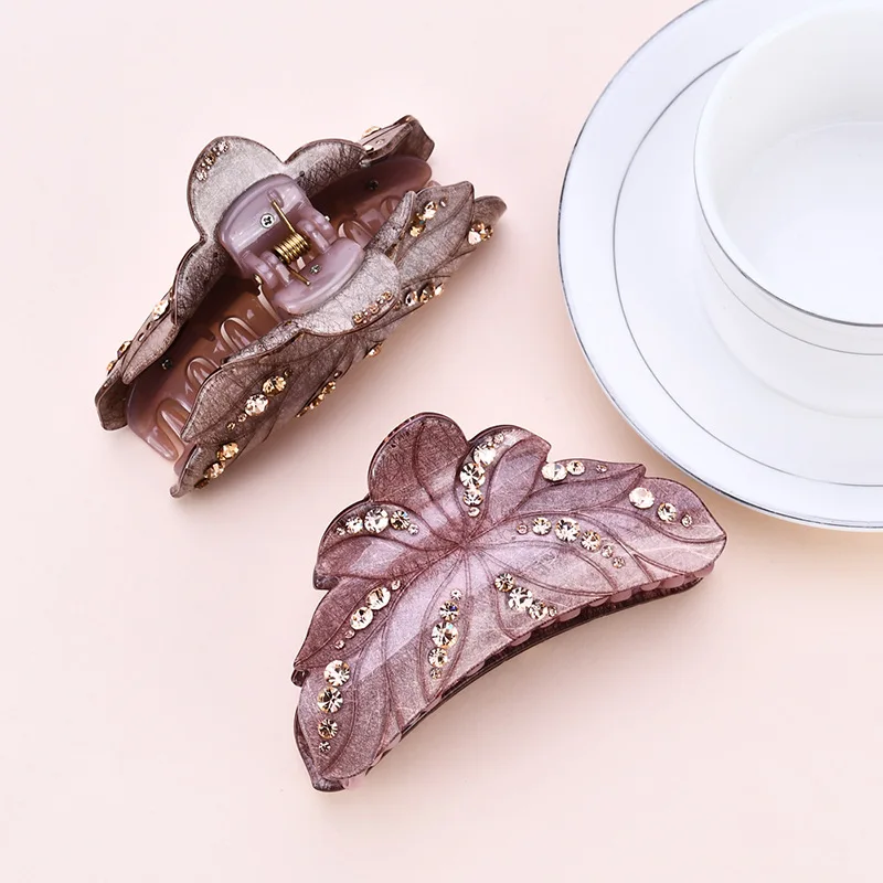 New han edition catalogue LiWei wire inlay zircon hairpin contracted pattern edition, scratching clip dish hair
New han edition catalogue LiWei wire inlay zircon hairpin contracted pattern edition, scratching clip dish hair