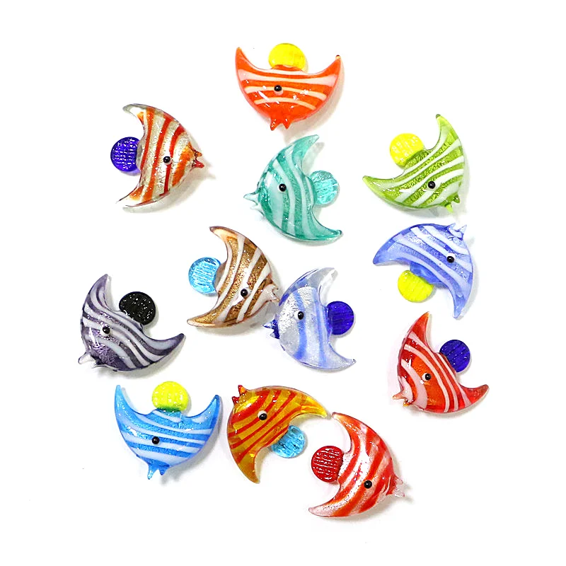 Custom Silver Foil Craft Cute Glass Fish Mini Figurine Ornaments for Children's Day Birthday Party School Activities Reward Gift
Custom Silver Foil Craft Cute Glass Fish Mini Figurine Ornaments for Children's Day Birthday Party School Activities Reward Gift