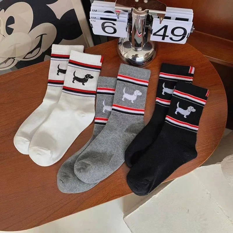 3 Pairs Of New THOM BROWNE Short Socks Solid Color Simple Men and Women Short Tube Low Socks Tide Brand Breathable Mid Tube Sock
3 Pairs Of New THOM BROWNE Short Socks Solid Color Simple Men and Women Short Tube Low Socks Tide Brand Breathable Mid Tube Sock