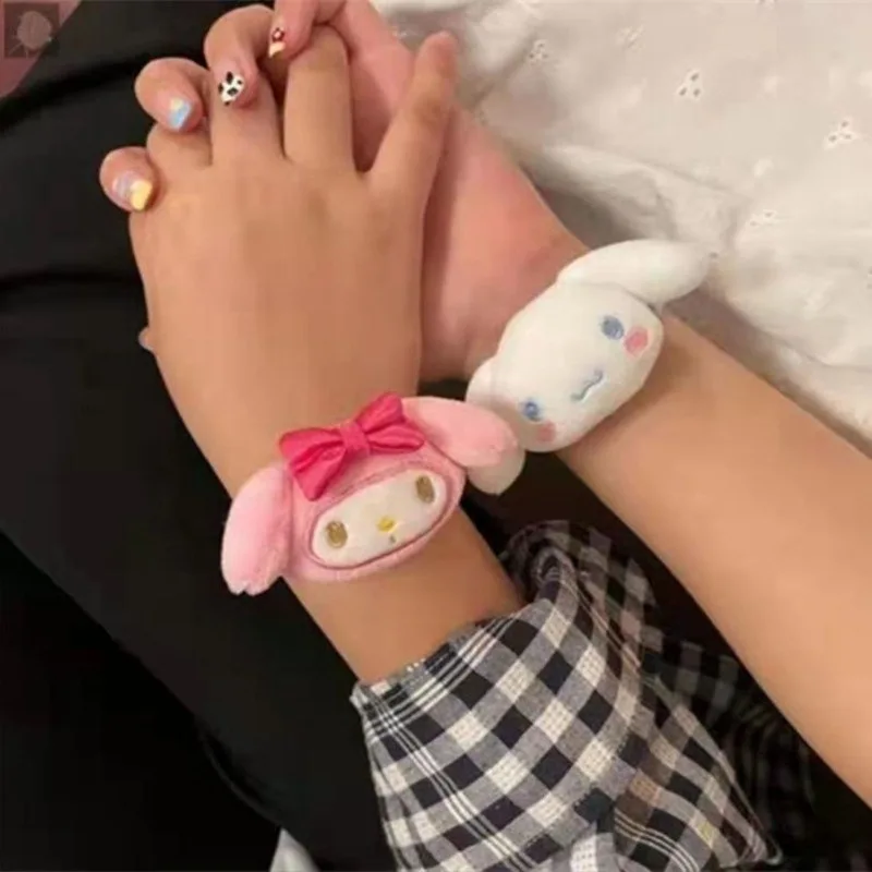 Sanrio Plush Bracelet Bracelet Melody Cinnamoroll Doll 1.5mm Crystal Super Soft Pop Circle Festival Dress Up Birthday Gift
Sanrio Plush Bracelet Bracelet Melody Cinnamoroll Doll 1.5mm Crystal Super Soft Pop Circle Festival Dress Up Birthday Gift