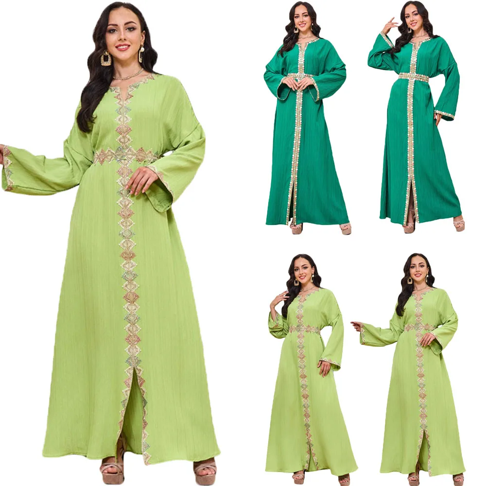 Dubai Abaya Woman Muslim Fashion Solid Belted Clothing Tape Trim Full Sleeve Embroidery V-Neck Elegant Islamic Long Dress Party
Dubai Abaya Woman Muslim Fashion Solid Belted Clothing Tape Trim Full Sleeve Embroidery V-Neck Elegant Islamic Long Dress Party