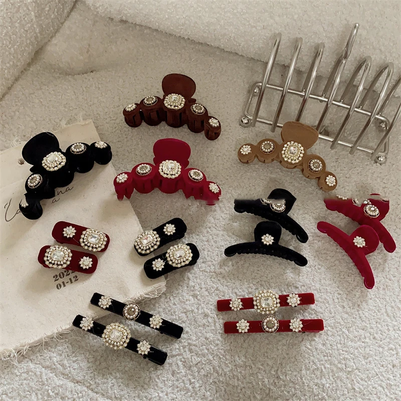 Винтажные элегантные жемчужные красные черные заколки для волос из флока заколка для волос квадратные стразы набор заколок для конского хв...
Винтажные элегантные жемчужные красные черные заколки для волос из флока заколка для волос квадратные стразы набор заколок для конского хв...