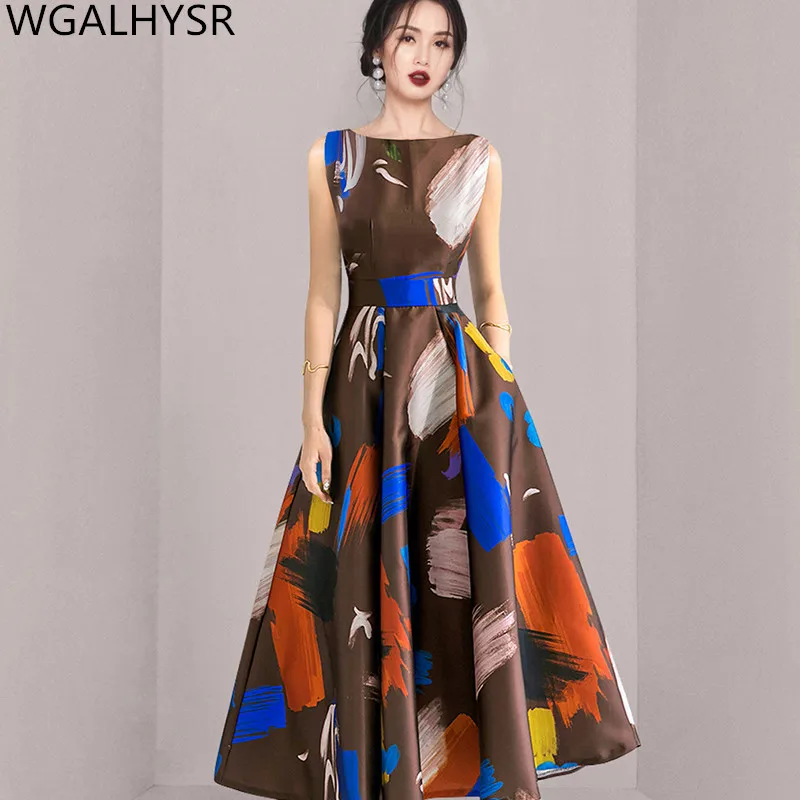 New High-End Temperament Fashion Runway Summer Dress Women's Sleeveless Print High Waist Party Midi Elegant Dresses
New High-End Temperament Fashion Runway Summer Dress Women's Sleeveless Print High Waist Party Midi Elegant Dresses