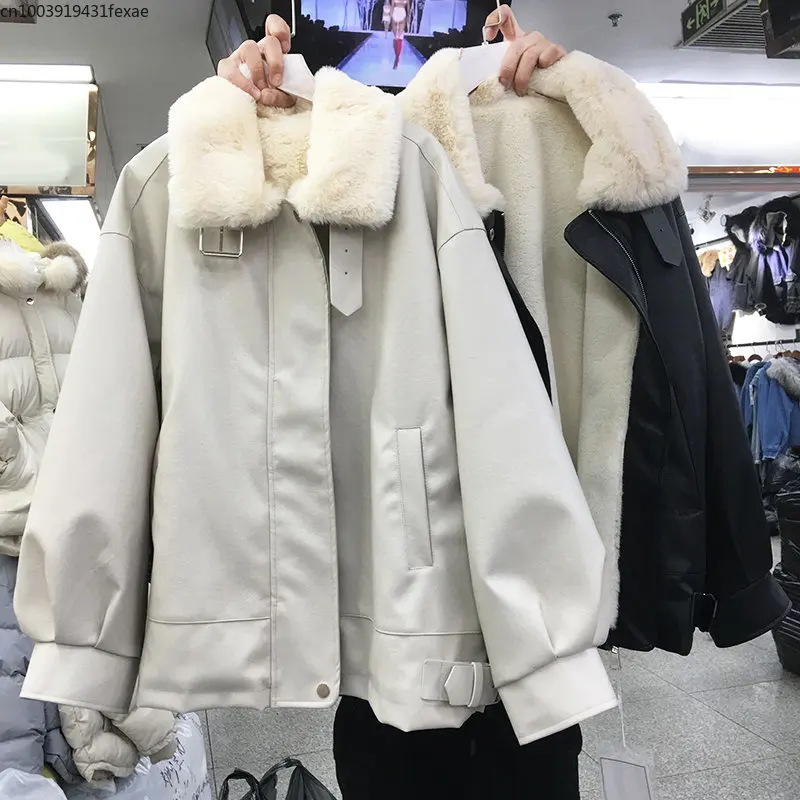 Pu Leather Motorcycle Clothes Women's Loose Korean Zipper Winter Coat Lamb Cashmere Cotton Jacket Pocket Loose Waist Top Girl
Pu Leather Motorcycle Clothes Women's Loose Korean Zipper Winter Coat Lamb Cashmere Cotton Jacket Pocket Loose Waist Top Girl