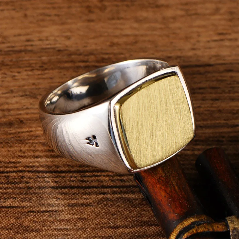 Брендовое серебряное кольцо, хип-хоп, квадратное кольцо для женщин, хип-хоп, модное индивидуальное уличное кольцо для мужчин, ювелирные изде...
Брендовое серебряное кольцо, хип-хоп, квадратное кольцо для женщин, хип-хоп, модное индивидуальное уличное кольцо для мужчин, ювелирные изде...