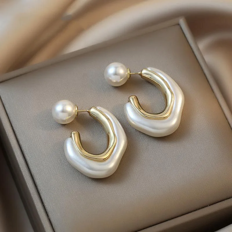 Fashion Irregular Pearl Hoop Earrings Korean Jewelry Unusual Earrings For Woman Accessories For Gothic Party Girls Jewelry
Fashion Irregular Pearl Hoop Earrings Korean Jewelry Unusual Earrings For Woman Accessories For Gothic Party Girls Jewelry