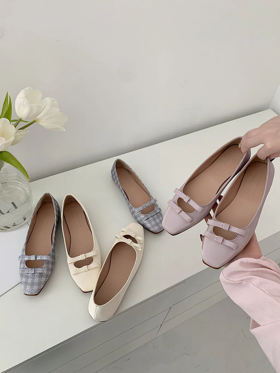 Мягкие женские туфли, удобная и элегантная женская обувь на низком каблуке, модное платье с бантом и квадратным носком, Новинка лета 2022
Мягкие женские туфли, удобная и элегантная женская обувь на низком каблуке, модное платье с бантом и квадратным носком, Новинка лета 2022