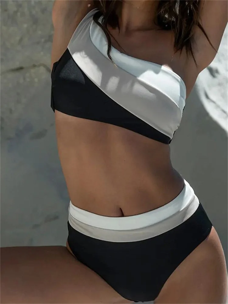 Micro Bikini Swimsuit Women Swimwear 2023 New Patchwork Bikinis Set One Shoulder High Waist Thong Bathing Suit Summer Beach Wear
Micro Bikini Swimsuit Women Swimwear 2023 New Patchwork Bikinis Set One Shoulder High Waist Thong Bathing Suit Summer Beach Wear