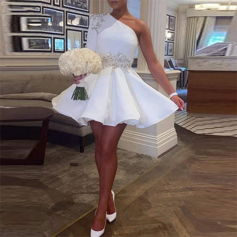 2022 Sexy White Homecoming Dress One Shoulder Special Occasion Evening Party Dress Beading Robe De Soirée
2022 Sexy White Homecoming Dress One Shoulder Special Occasion Evening Party Dress Beading Robe De Soirée