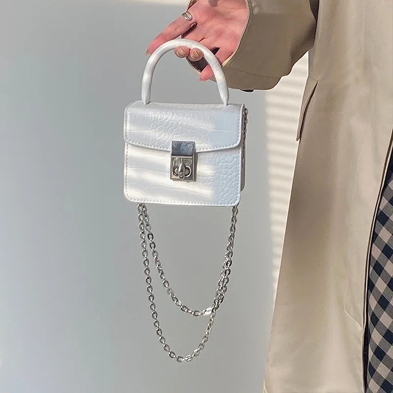advanced quality lock buckle small square bag 2022 new crocodile pattern fashion square handbag women cross-body bag
advanced quality lock buckle small square bag 2022 new crocodile pattern fashion square handbag women cross-body bag