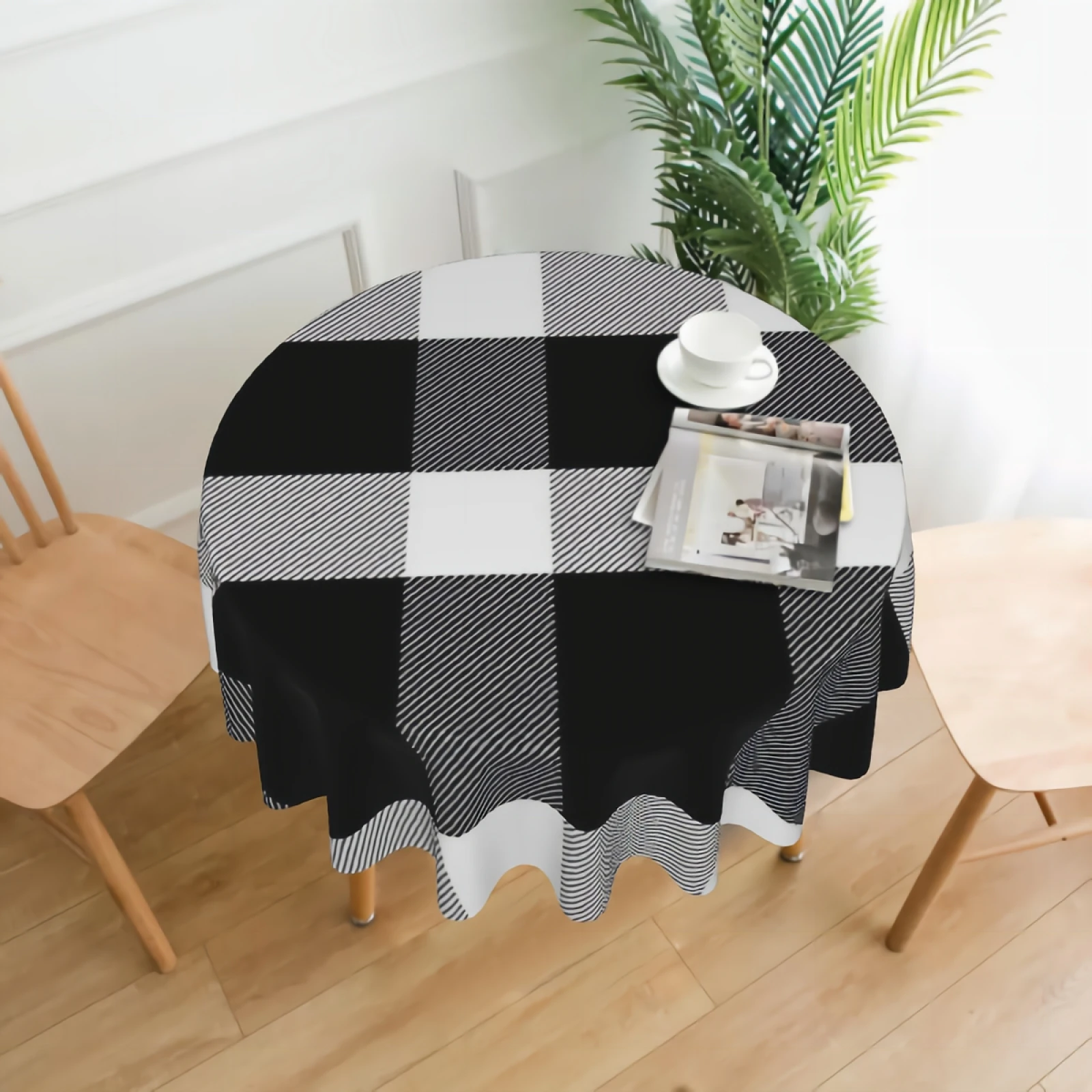 Black and White Check Plaid 60 Inch Round Tablecloth Waterproof Polyester Table Cloth for Party Picnic Tabletop Dining Room
Black and White Check Plaid 60 Inch Round Tablecloth Waterproof Polyester Table Cloth for Party Picnic Tabletop Dining Room