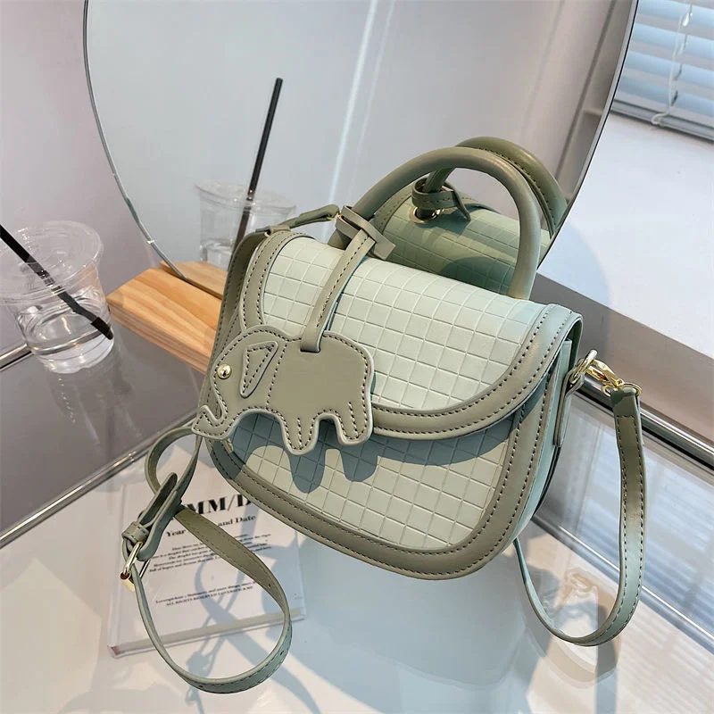 Minority design saddle bag female 2022 new high sense fashion messenger bag net red versatile popular handbag
Minority design saddle bag female 2022 new high sense fashion messenger bag net red versatile popular handbag