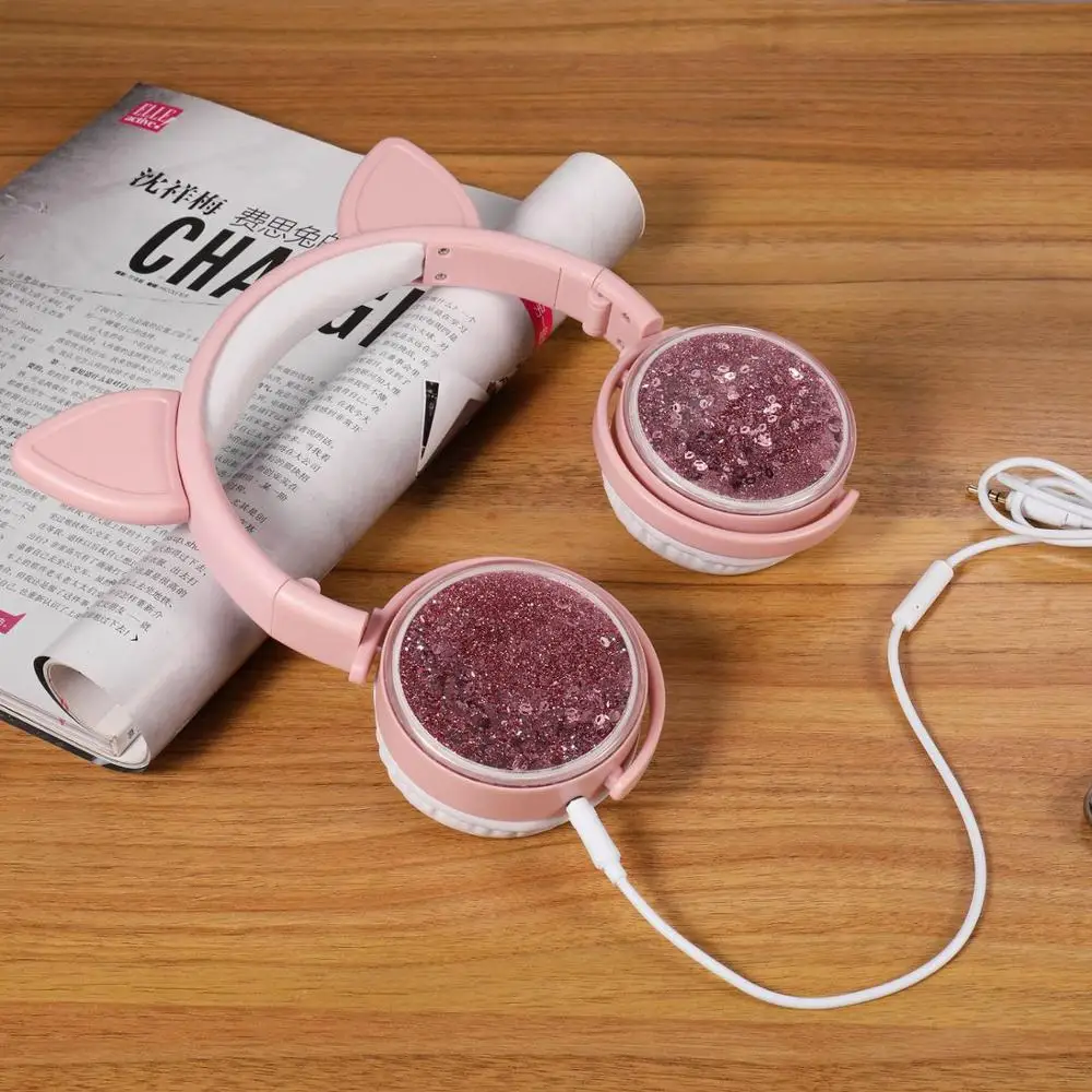 New Y-12 wired cat ear quicksand headphones 3.5mm with mic foldable music sports game headset is suitable for mobile computers
New Y-12 wired cat ear quicksand headphones 3.5mm with mic foldable music sports game headset is suitable for mobile computers