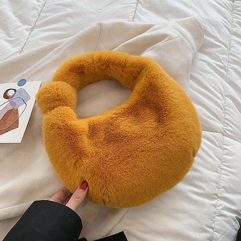 Fur Women's Small Half Moon Bag Luxury Warm Plush Winter Bags For Women Fashion Furry Short Handle Clutch Cute Handbag Purses
Fur Women's Small Half Moon Bag Luxury Warm Plush Winter Bags For Women Fashion Furry Short Handle Clutch Cute Handbag Purses