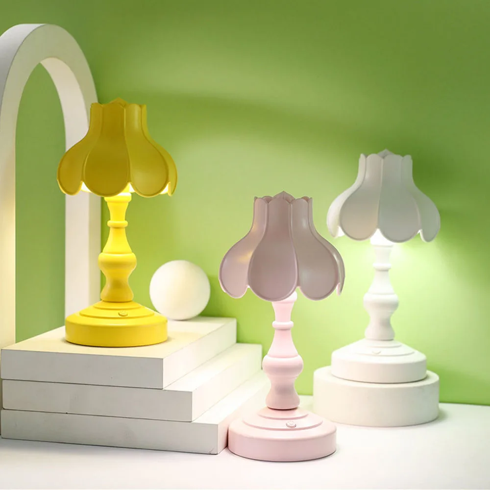 LED Creative Retro Lotus Leaf Lampshade Desktop Night Light Control Desk Quality Lamp Home Bar Club Reading Decorative Lamp
LED Creative Retro Lotus Leaf Lampshade Desktop Night Light Control Desk Quality Lamp Home Bar Club Reading Decorative Lamp