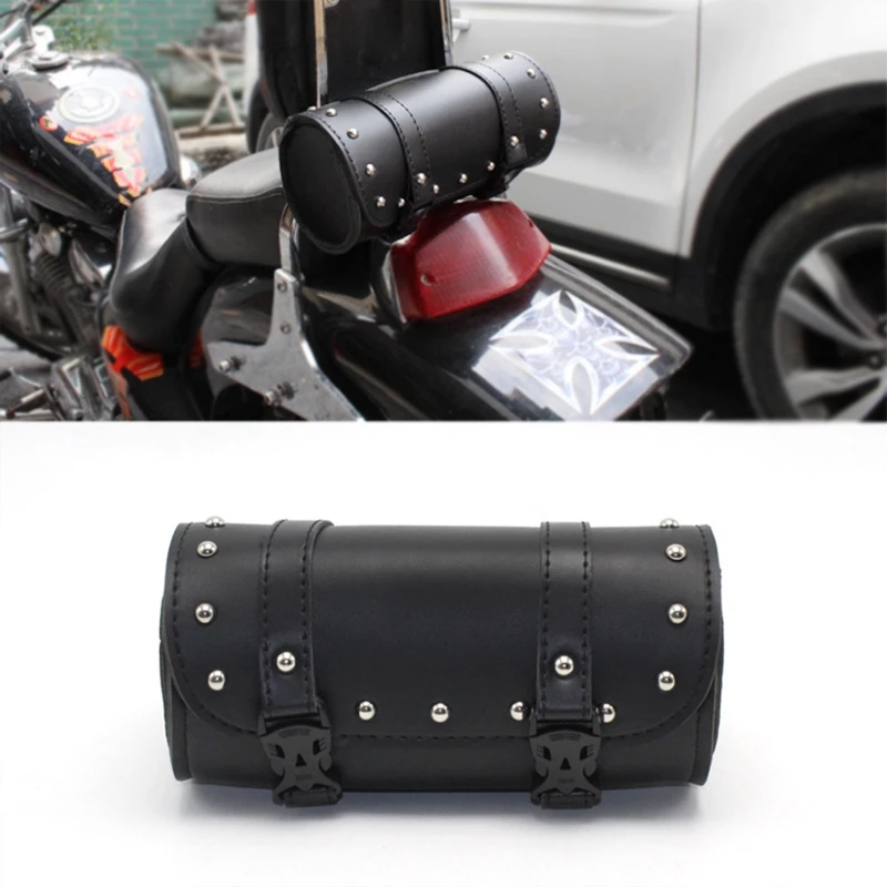 Universal Motorcycle Fork Saddlebag Waterproof Motorcycle Storage Tool Pouch Vintage PU Leather Handlebar Tool Pouch 03KA
Universal Motorcycle Fork Saddlebag Waterproof Motorcycle Storage Tool Pouch Vintage PU Leather Handlebar Tool Pouch 03KA