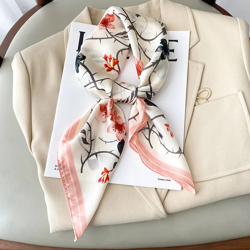 New Satin Hair Wrap Print Headband Headscarf Shawl Square Silk Scarf For Women Neckerchief Female Hijab Design Foulard Bandana
New Satin Hair Wrap Print Headband Headscarf Shawl Square Silk Scarf For Women Neckerchief Female Hijab Design Foulard Bandana