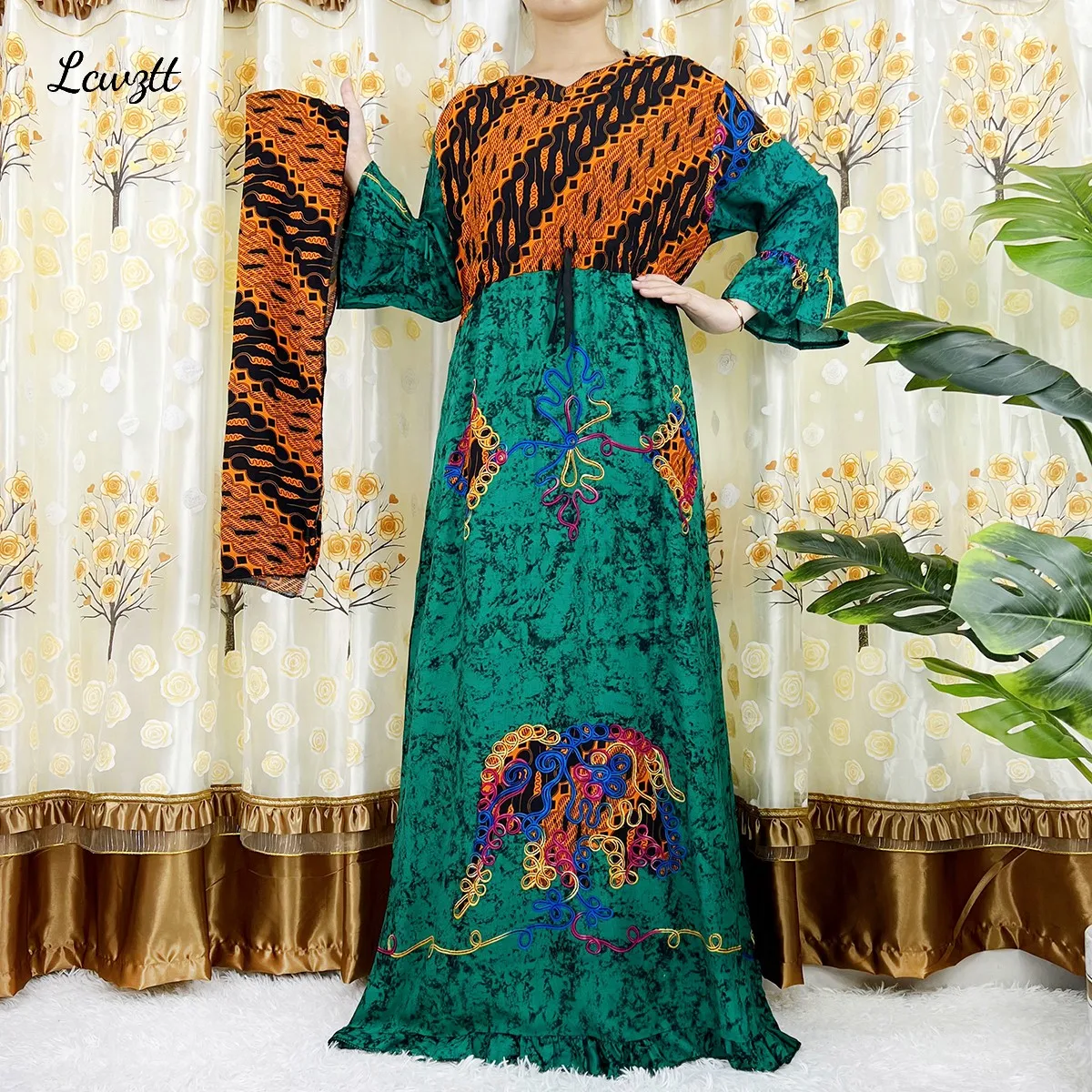 2022 New Arrival Short Sleeve 2 Pieces African Dashiki Floral Print Lace Belt Cotton Caftan Lady Summer Maxi Casual Dresses
2022 New Arrival Short Sleeve 2 Pieces African Dashiki Floral Print Lace Belt Cotton Caftan Lady Summer Maxi Casual Dresses