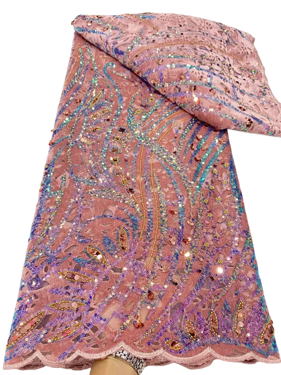 YQOINFKS 5 Yards Laser Flannelette Sequins Lace Fabric African Women Wedding Beaded Embroidery Costume Textile Sewing YQ-8124
YQOINFKS 5 Yards Laser Flannelette Sequins Lace Fabric African Women Wedding Beaded Embroidery Costume Textile Sewing YQ-8124