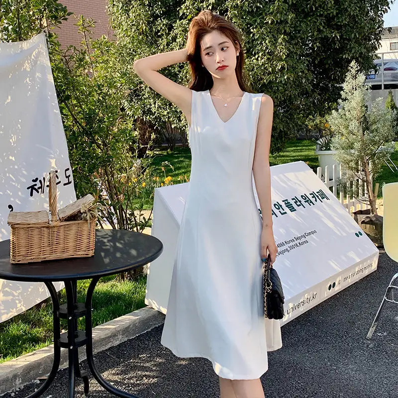 Женское длинное платье без рукавов, однотонное свободное платье-трапеция с V-образным вырезом, весна-лето 2022
Женское длинное платье без рукавов, однотонное свободное платье-трапеция с V-образным вырезом, весна-лето 2022