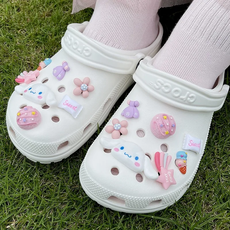 Whole Set Hot Sale DIY Shoes Charms for Croc Cute Cartoon Handmade Croc Charms Designer Quality Garden Shoe Decoration Girl Gift
Whole Set Hot Sale DIY Shoes Charms for Croc Cute Cartoon Handmade Croc Charms Designer Quality Garden Shoe Decoration Girl Gift