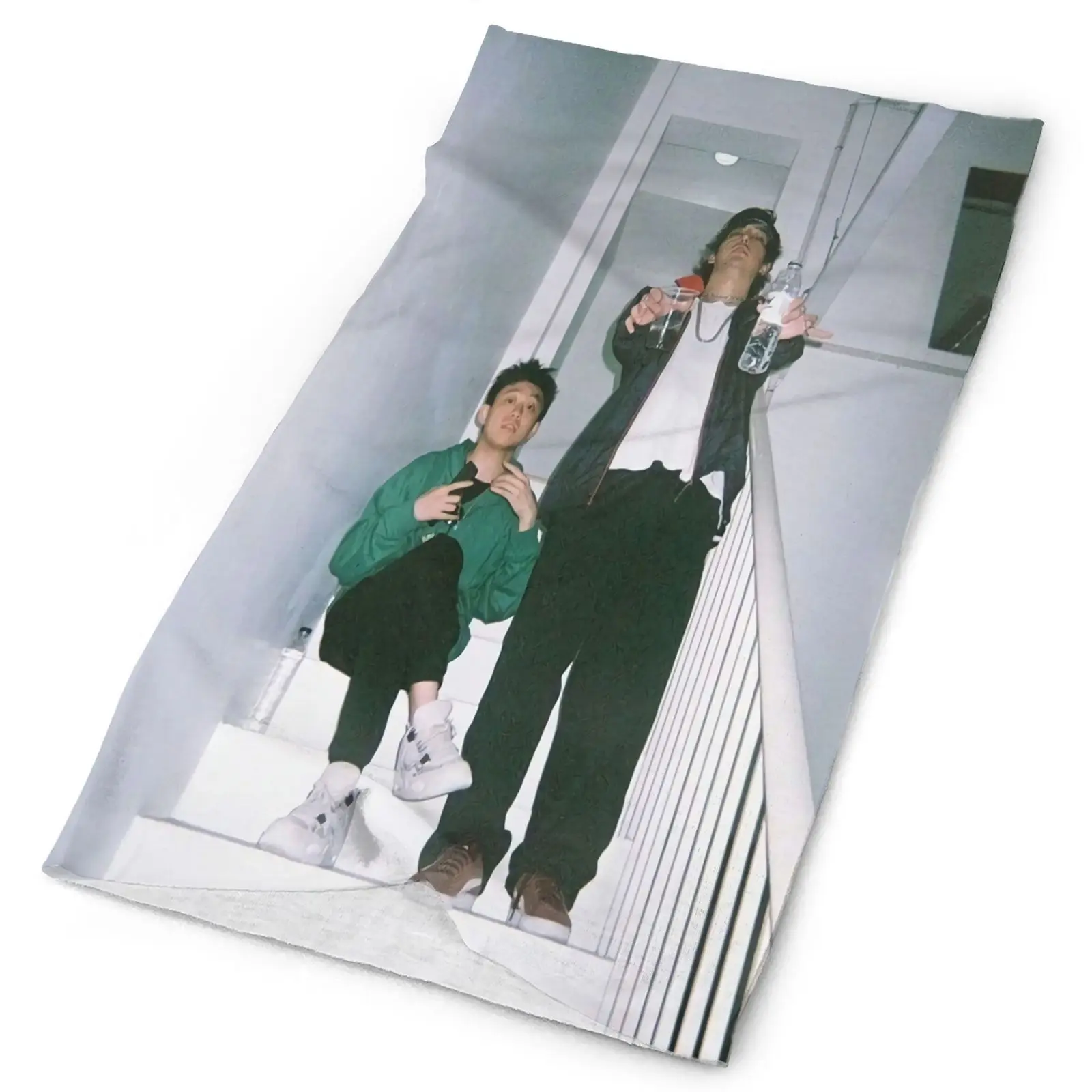 Мужская бандана Neu Joji And Rich, Брайан 6799, ткань, туристический шарф, мужская мода, стиль милитари, Мужская бандана
Мужская бандана Neu Joji And Rich, Брайан 6799, ткань, туристический шарф, мужская мода, стиль милитари, Мужская бандана