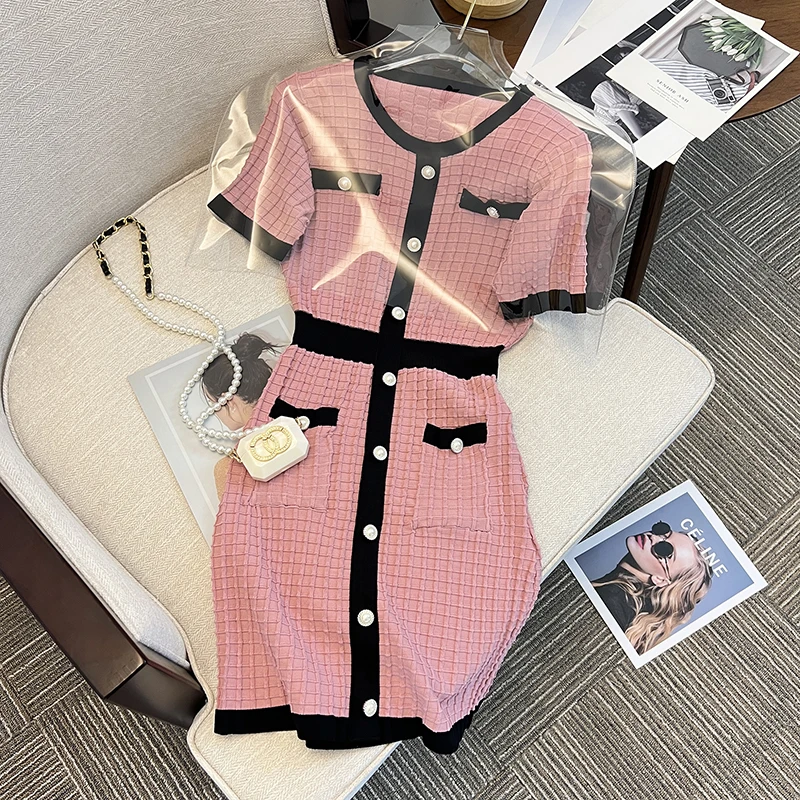 Женское винтажное трикотажное платье-футляр, с круглым вырезом и коротким рукавом, на пуговицах