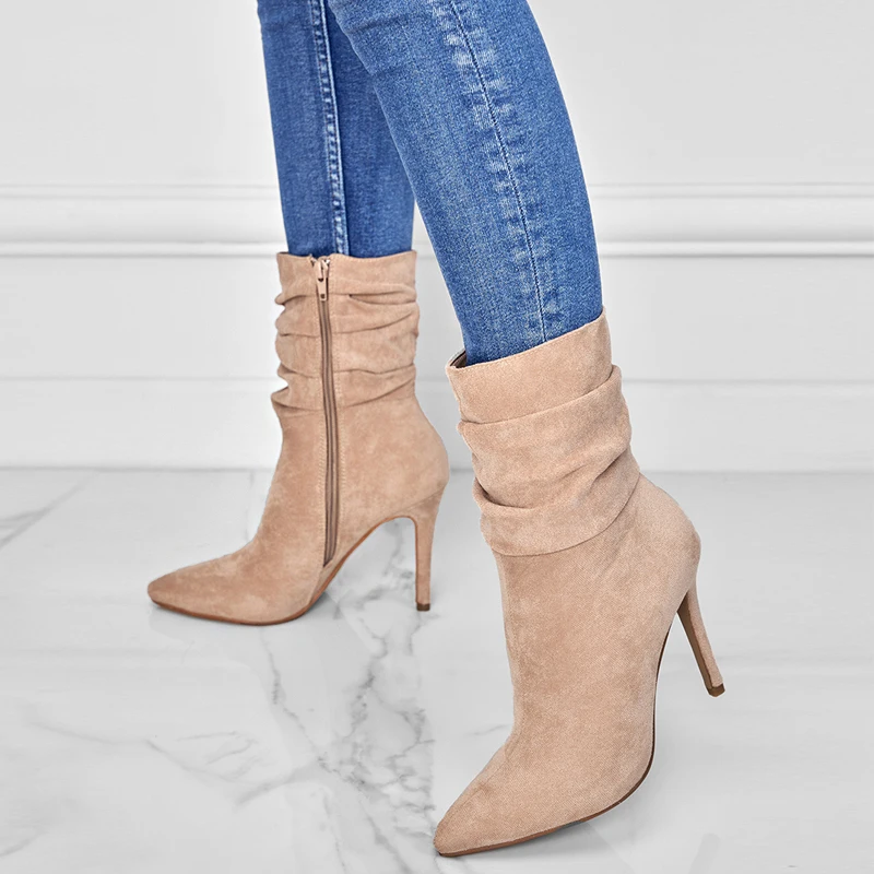 Женские черные ботильоны с острым носком на шпильке 10 см, новинка 2022, повседневные модные длинные ботинки со складками, весна-осень 
Женские черные ботильоны с острым носком на шпильке 10 см, новинка 2022, повседневные модные длинные ботинки со складками, весна-осень