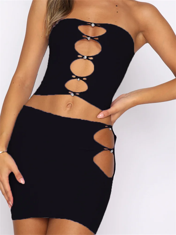 CHRONSTYLE Women 2 Piece Y2K Off Shoulder Satrpless Tube Tops Camis High Waist Hollow Out Mini Skirts Slim Party Streetwear 2022
CHRONSTYLE Women 2 Piece Y2K Off Shoulder Satrpless Tube Tops Camis High Waist Hollow Out Mini Skirts Slim Party Streetwear 2022