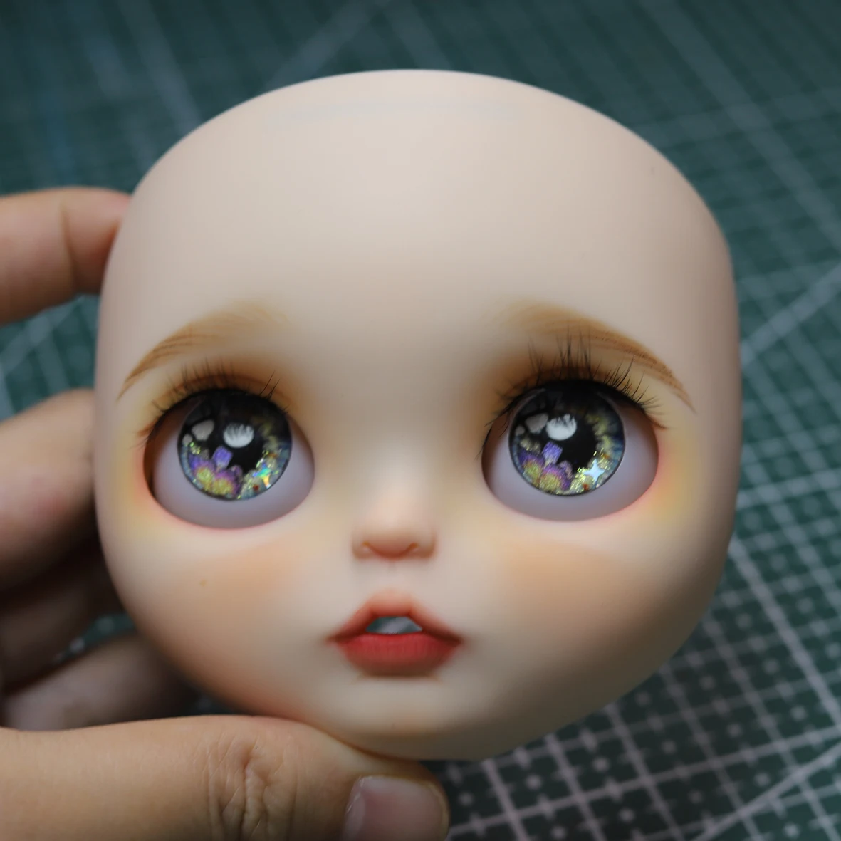 Blyth Doll Face Plate for diy your blyth makeup Including Back Plate customization doll Nude blyth white skin 5.7.2
Blyth Doll Face Plate for diy your blyth makeup Including Back Plate customization doll Nude blyth white skin 5.7.2