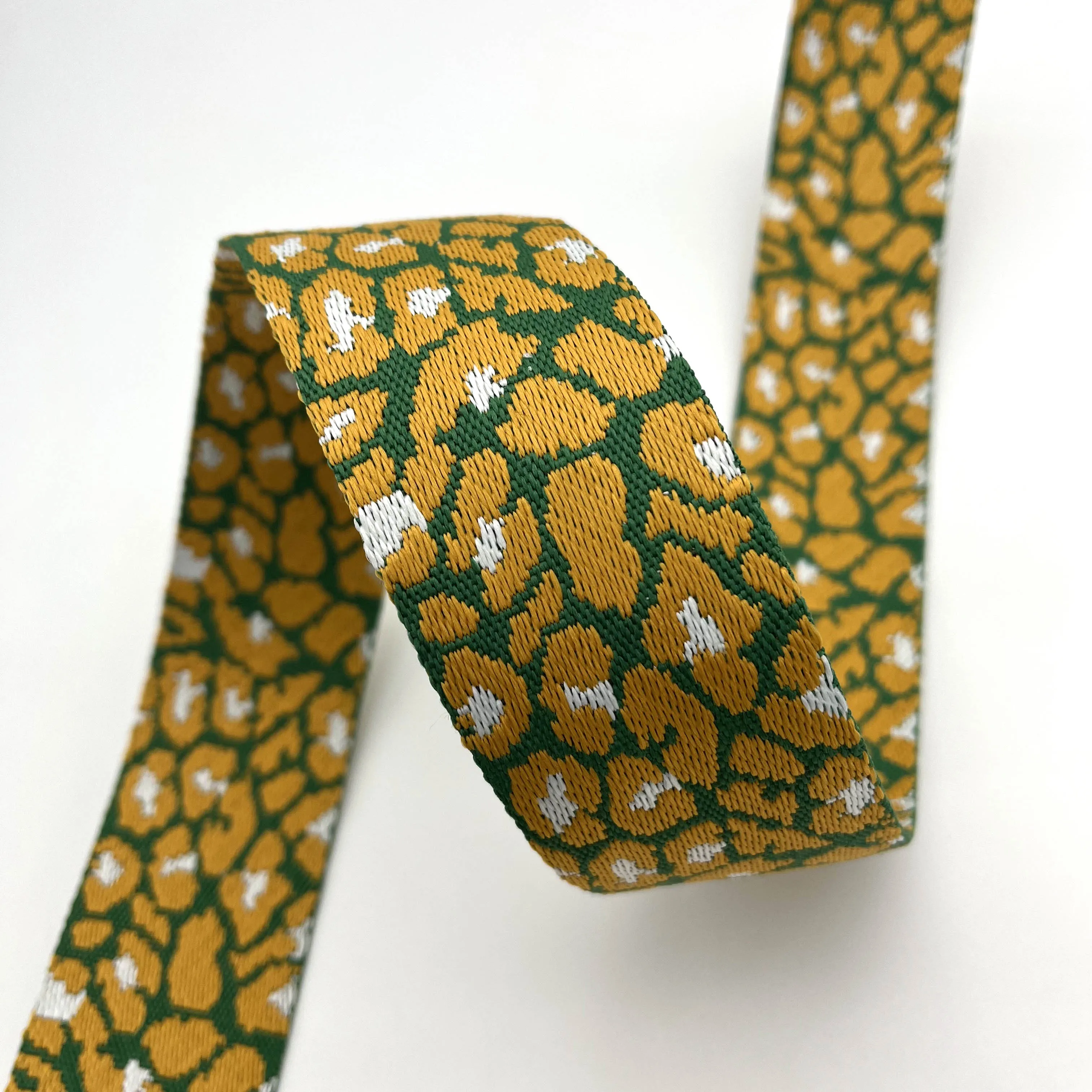 High Quality New Arrival Zebra Webbing Tape Jacquard Polyester Belt 2 Inch 50MM Strap
High Quality New Arrival Zebra Webbing Tape Jacquard Polyester Belt 2 Inch 50MM Strap