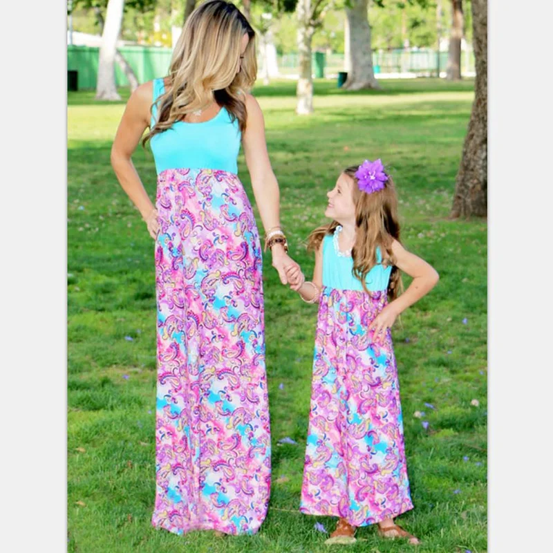 Mother Daughter Dresses Summer Family Matching Clothes Sleeveless Mommy Baby Girl Dress Fashion Family Look Mom and Me Dress
Mother Daughter Dresses Summer Family Matching Clothes Sleeveless Mommy Baby Girl Dress Fashion Family Look Mom and Me Dress