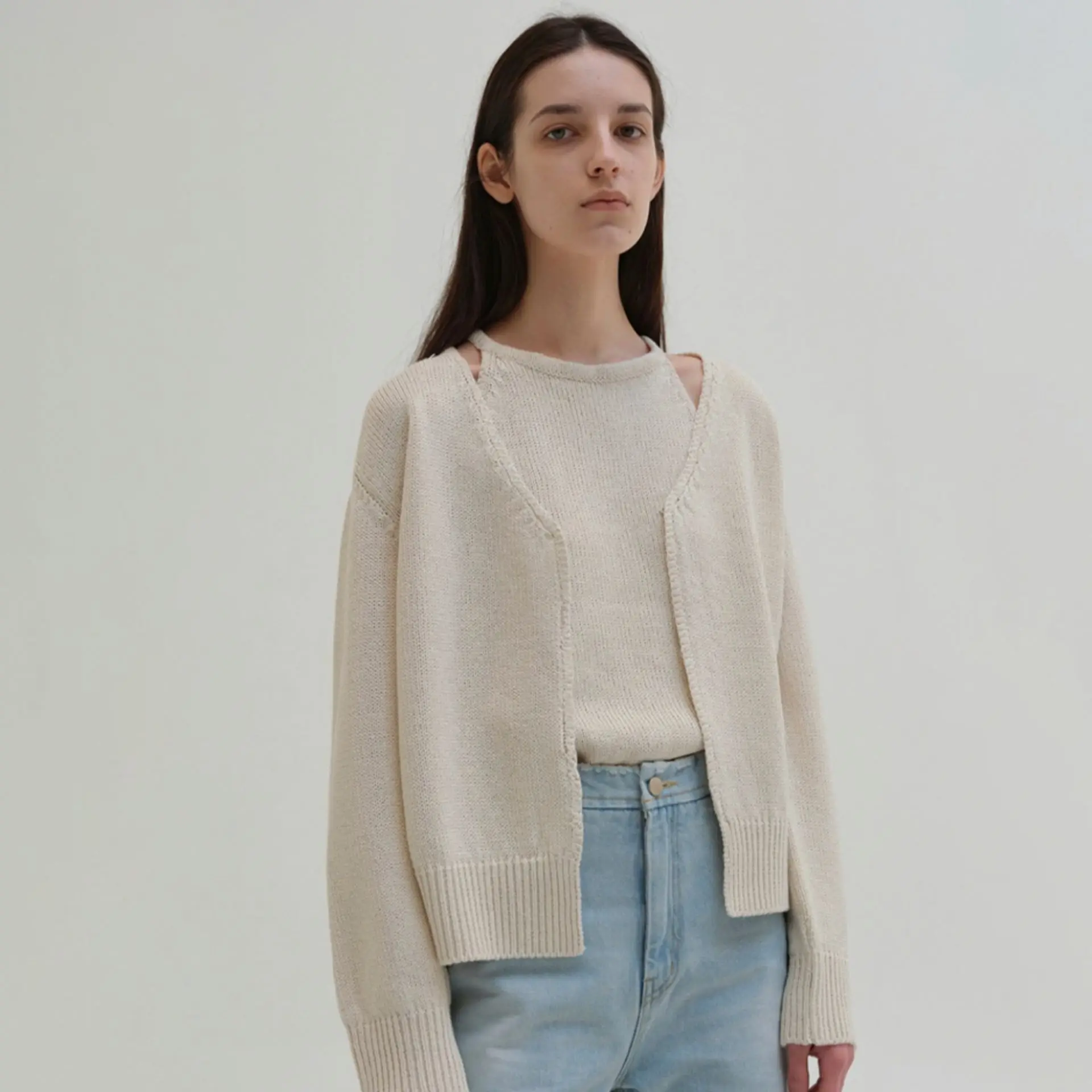 2Pcs New Knitted Cardigan Sweater Women Short Jacket V-Neck Loose 100% Wool All-Match Solid Color Long-Sleeved Basic Style Coat
2Pcs New Knitted Cardigan Sweater Women Short Jacket V-Neck Loose 100% Wool All-Match Solid Color Long-Sleeved Basic Style Coat