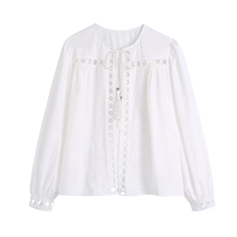 PB&ZA summer new women's simple retro temperament white round neck long-sleeved beaded lace-up embroidered cardigan 9878/022
PB&ZA summer new women's simple retro temperament white round neck long-sleeved beaded lace-up embroidered cardigan 9878/022