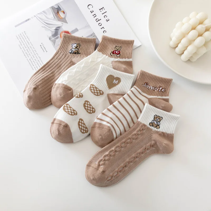 5 Pairs Women Socks Retro cute Polyester Cotton Low Tube Girl Breathable Japanese Style Casual Stockings
5 Pairs Women Socks Retro cute Polyester Cotton Low Tube Girl Breathable Japanese Style Casual Stockings