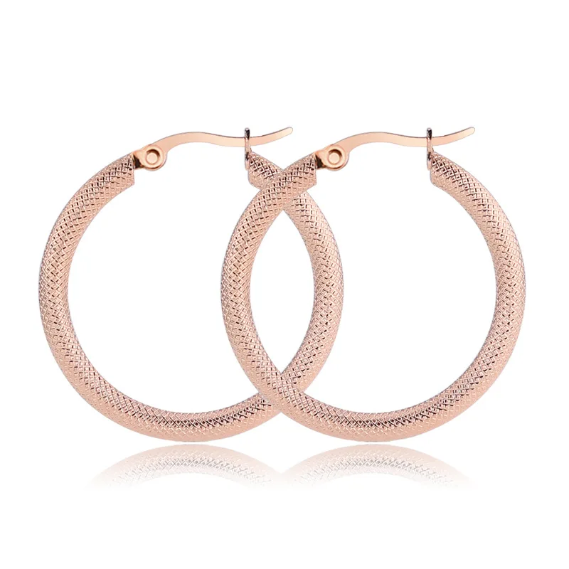 Korean Fashion Titanium Steel Round Embossed Large Earrings Stainless Steel Hollow Wire Earrings Factory Gifts
Korean Fashion Titanium Steel Round Embossed Large Earrings Stainless Steel Hollow Wire Earrings Factory Gifts