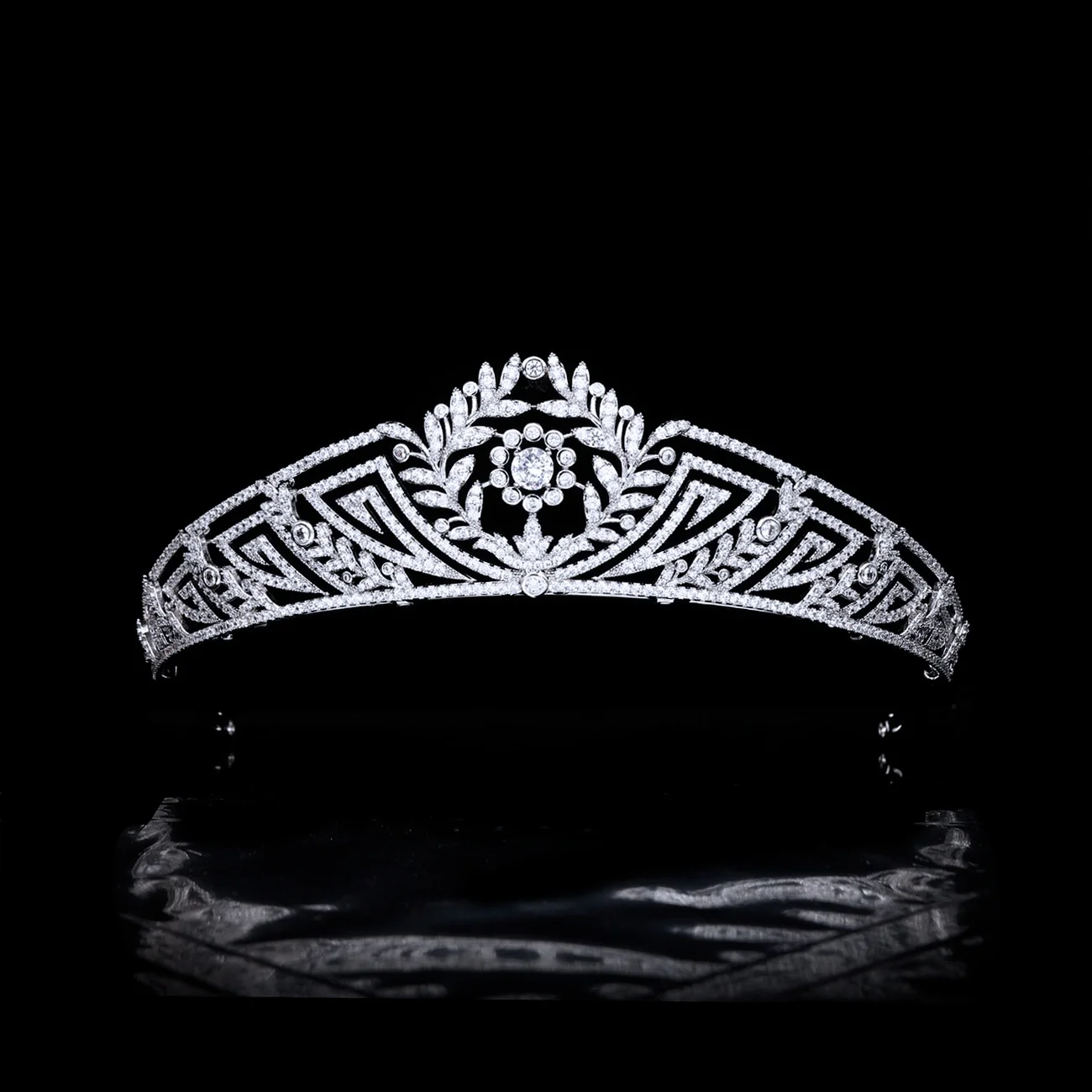 New European and American Princess Crown Bride Wedding Zircon Crown Wedding Headdress High-End Cross-Border Hair Accessories 
New European and American Princess Crown Bride Wedding Zircon Crown Wedding Headdress High-End Cross-Border Hair Accessories