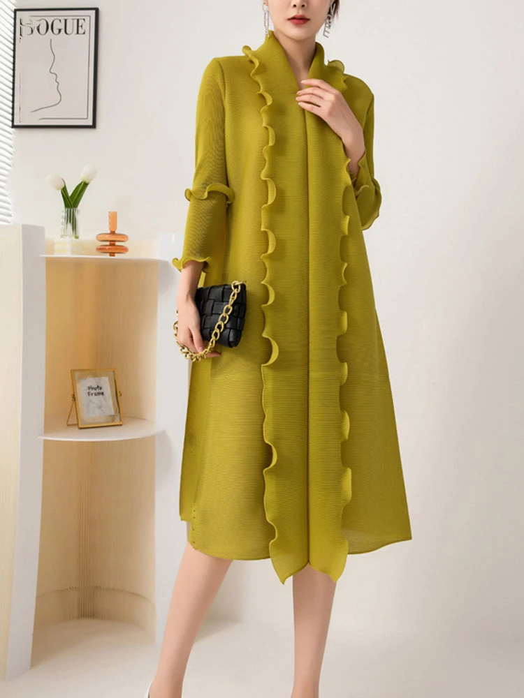 Miyake Pleated Dress Fall 2022 Winter New V-neck Ruffled Loose Elegant Long Sleeve Plus Size Women Dresses Designer Clothing
Miyake Pleated Dress Fall 2022 Winter New V-neck Ruffled Loose Elegant Long Sleeve Plus Size Women Dresses Designer Clothing