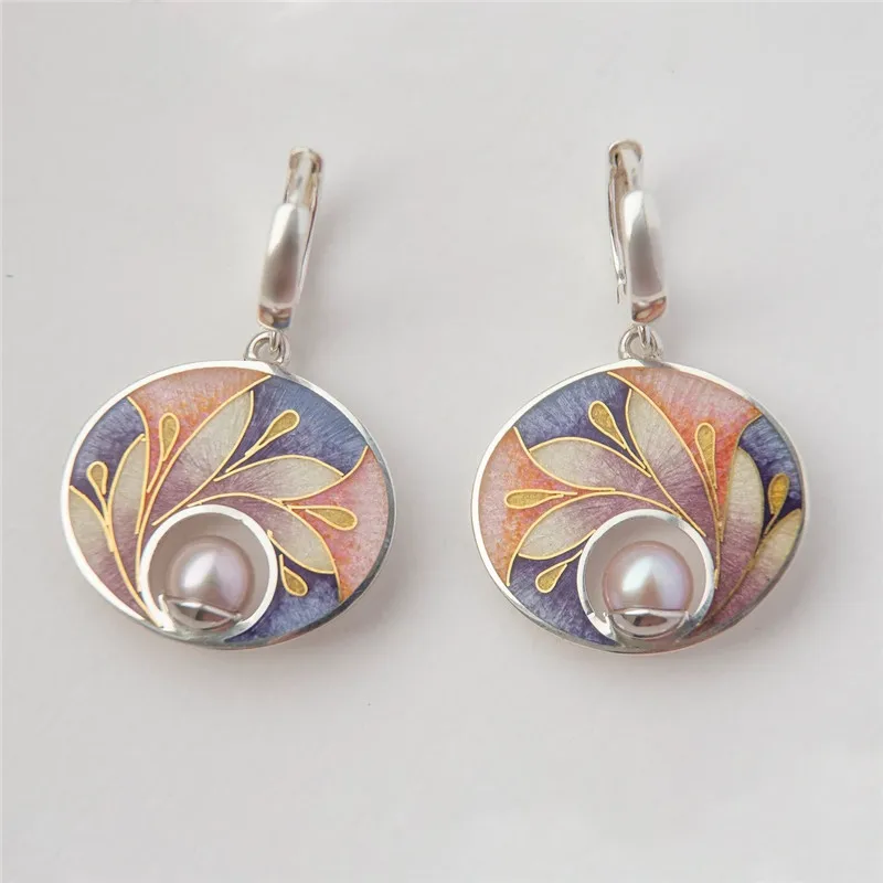 Fashion Silver Color Round Metal Pearl Dangle Earring Vintage Painting Multicolor Pattern Drop Dangle Earrings for Women Jewelry
Fashion Silver Color Round Metal Pearl Dangle Earring Vintage Painting Multicolor Pattern Drop Dangle Earrings for Women Jewelry